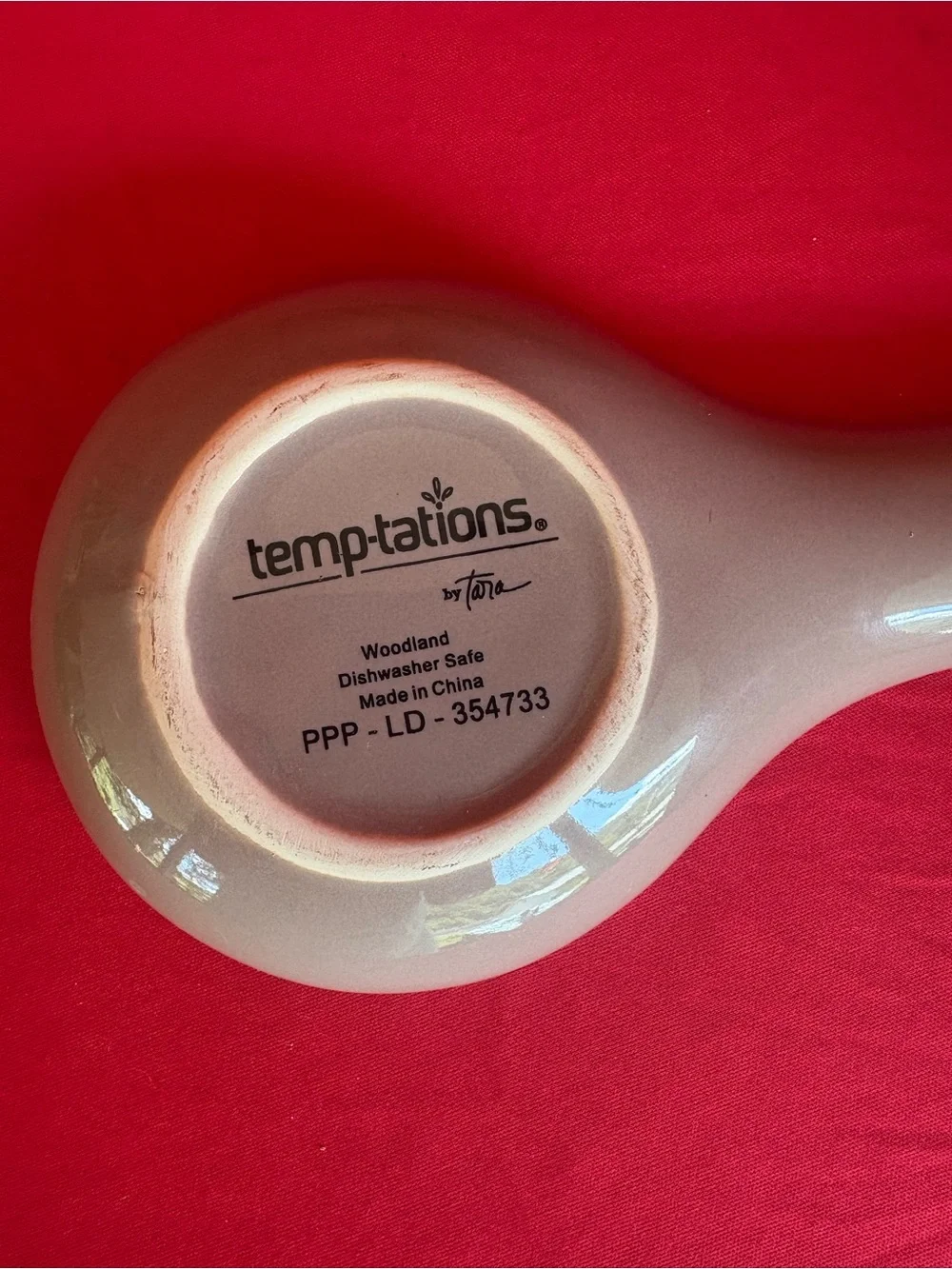 Temp-Tations Beige Ceramic Spoon Rest with Subtle Wave Texture